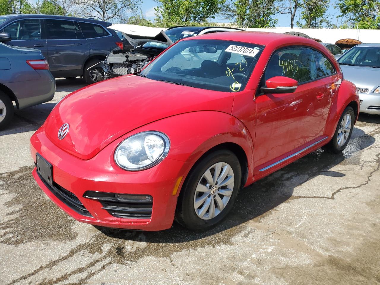 3VWFD7AT5KM719192 2019 Volkswagen Beetle S