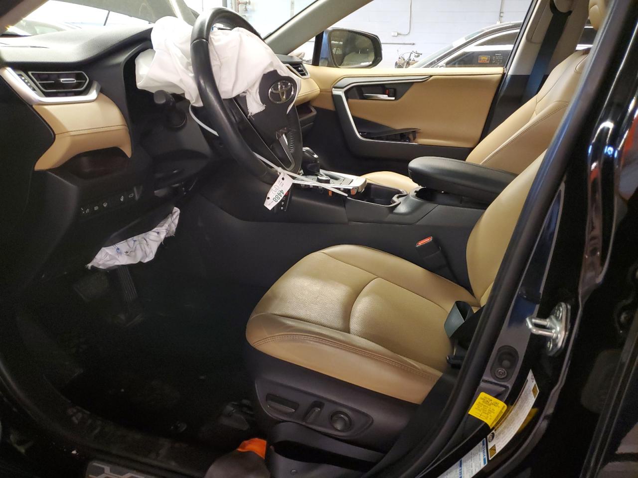 2019 Toyota Rav4 Limited VIN: JTMDWRFV2KD021838 Lot: 51008434