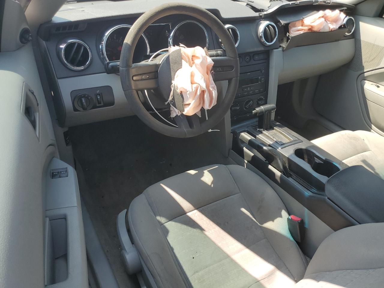 2007 Ford Mustang VIN: 1ZVFT80N275277223 Lot: 49951374