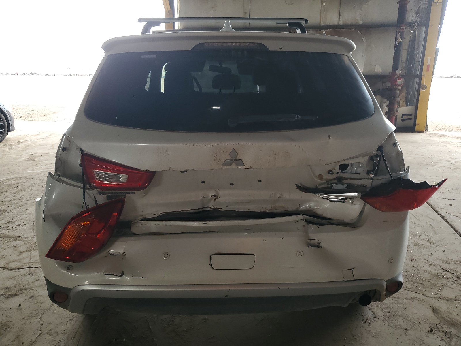 JA4AR3AU7HZ034032 2017 Mitsubishi Outlander Sport Es