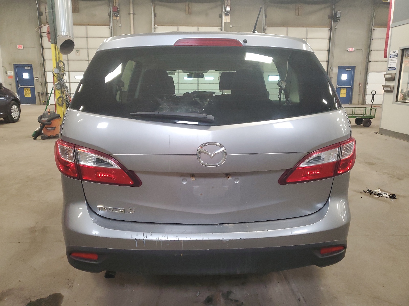 JM1CW2BL6C0111848 2012 Mazda 5