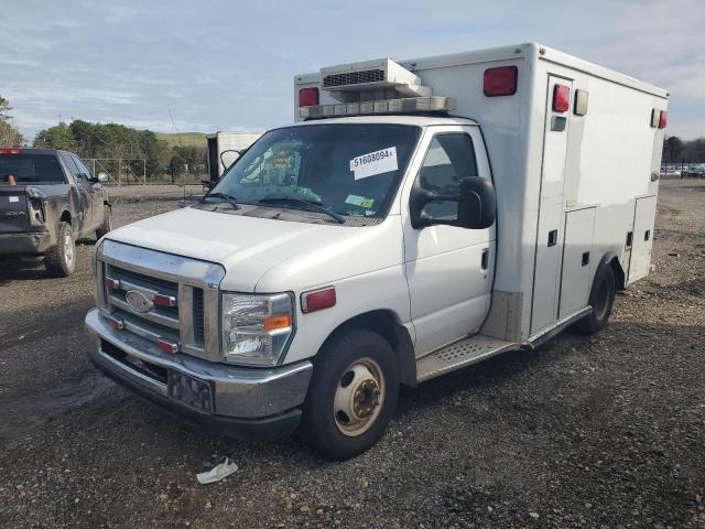 2010 Ford Econoline E350 Super Duty Cutaway Van de vânzare în Brookhaven, NY - Minor Dent/Scratches