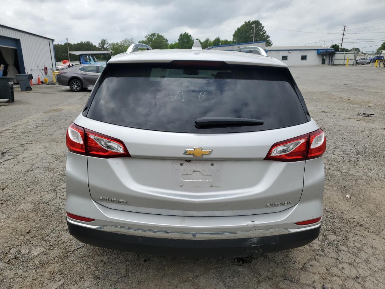 2GNAXNEV2K6298893 2019 Chevrolet Equinox Premier