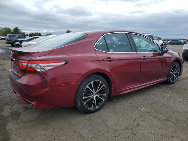  TOYOTA CAMRY 2018 Красный