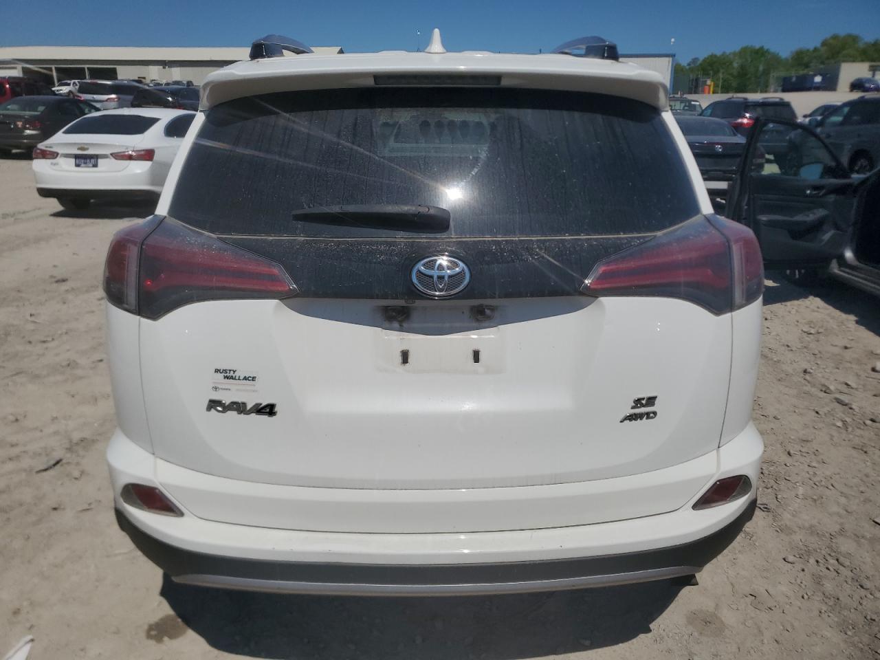 2T3JFREV7HW578423 2017 Toyota Rav4 Se