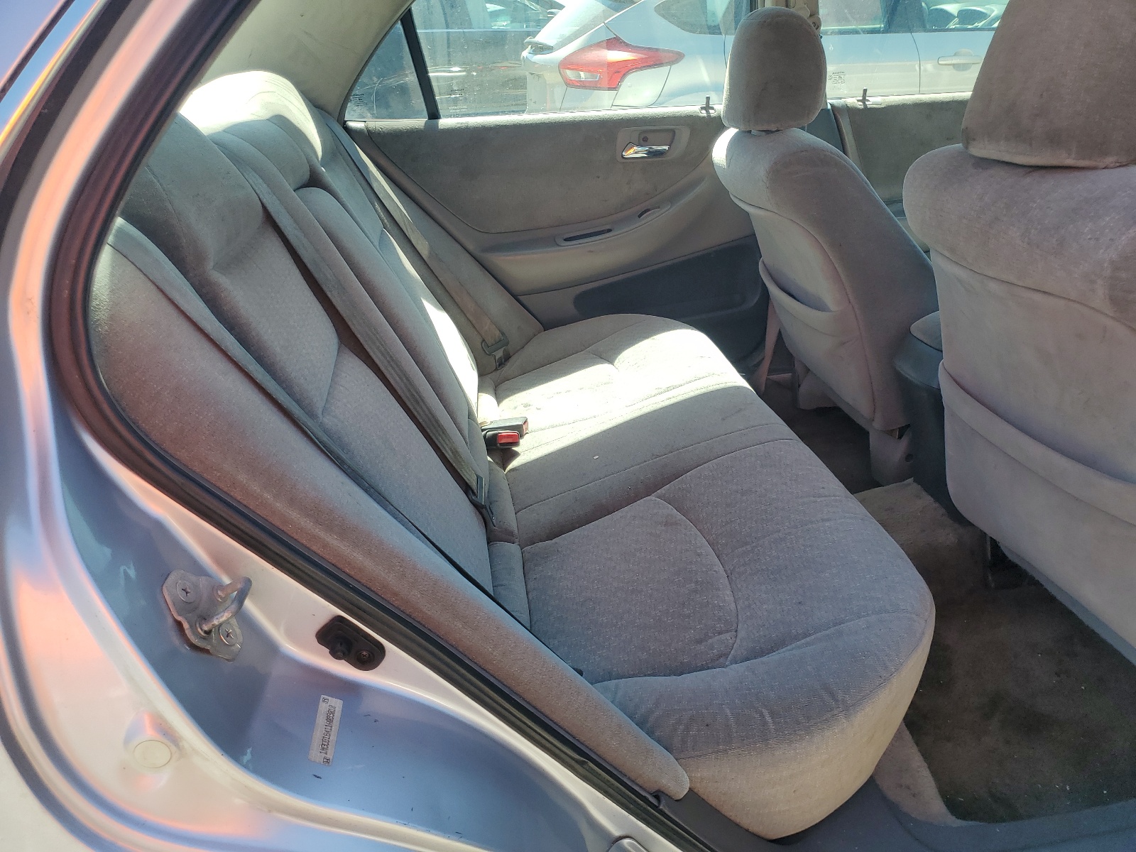 1HGCG16411A083010 2001 Honda Accord Lx