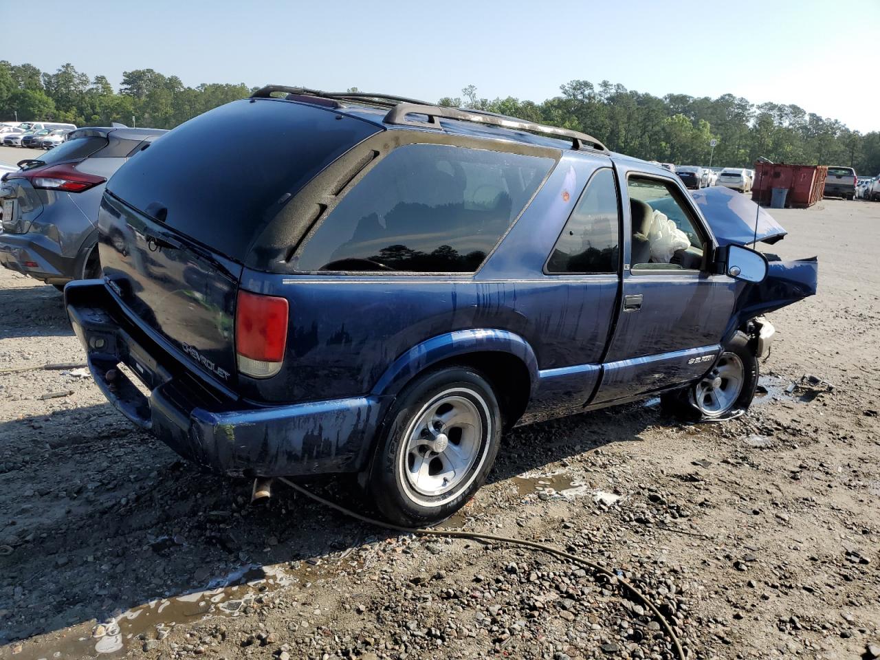 1999 Chevrolet Blazer - Image 3