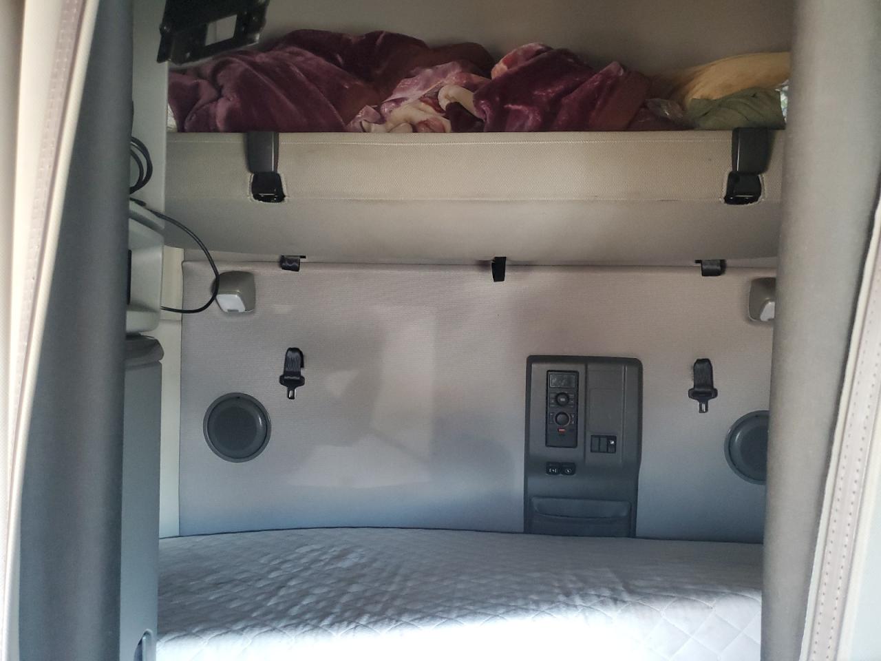 2020 Volvo Vn Vnl VIN: 4V4NC9EH2LN250786 Lot: 39205335