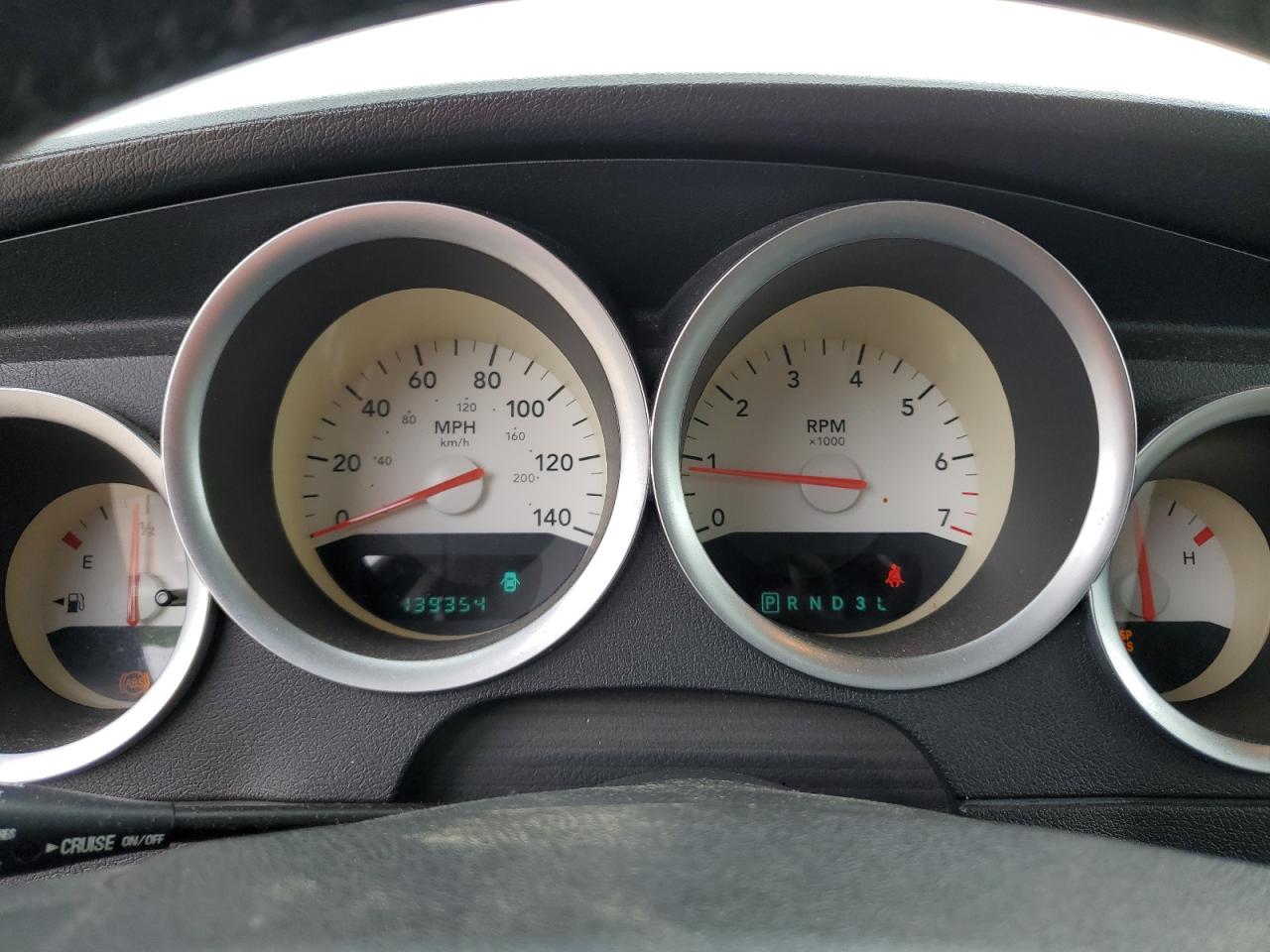 2005 Dodge Magnum Sxt VIN: 2D4FV48V15H529384 Lot: 61344084