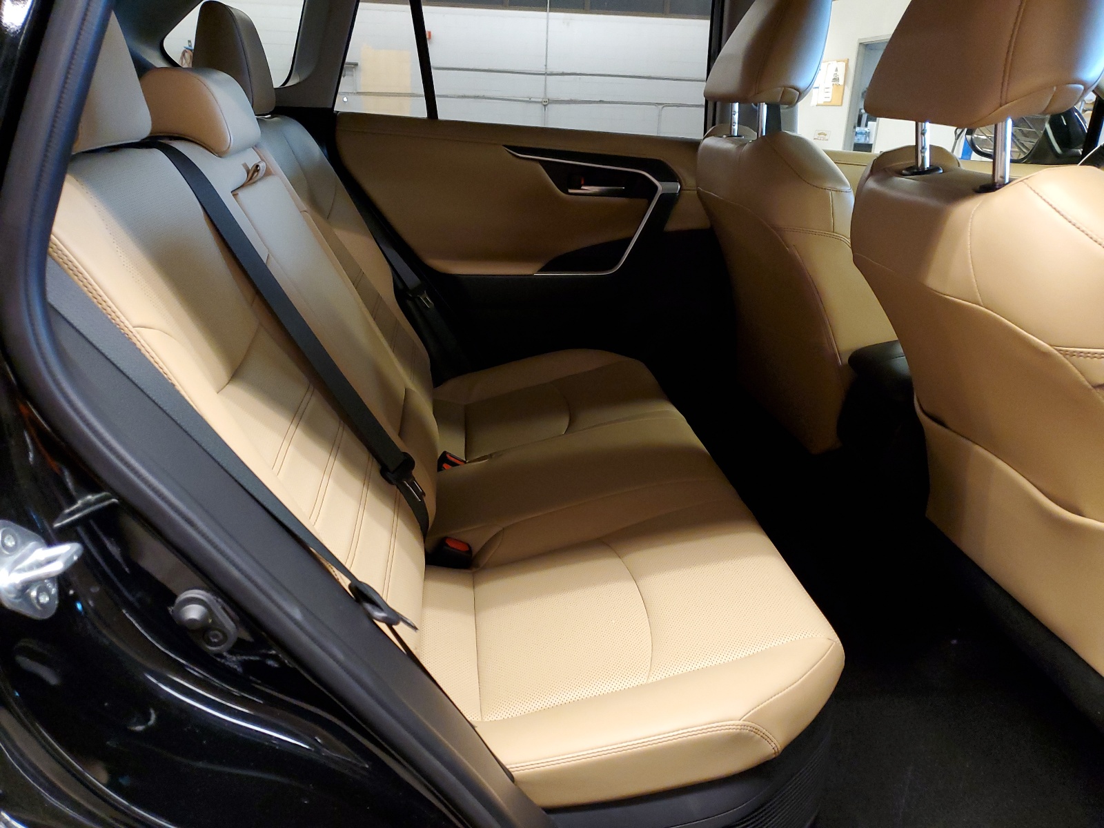 JTMDWRFV2KD021838 2019 Toyota Rav4 Limited