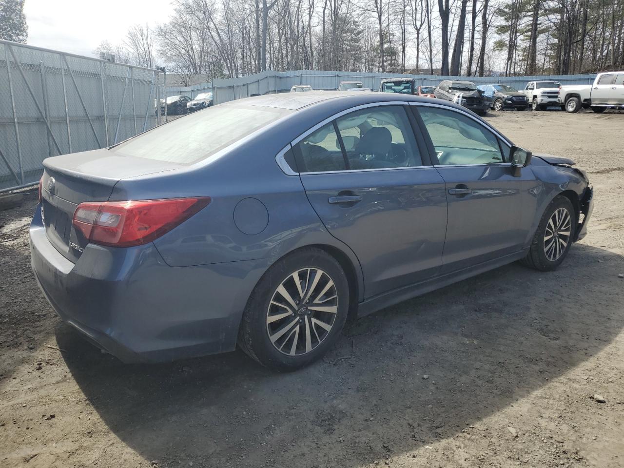 4S3BNAB61J3019237 2018 Subaru Legacy 2.5I