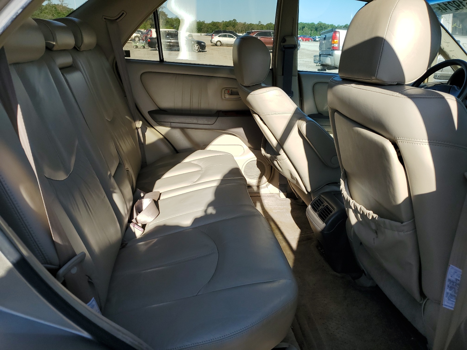 JT6GF10U2Y0081494 2000 Lexus Rx 300