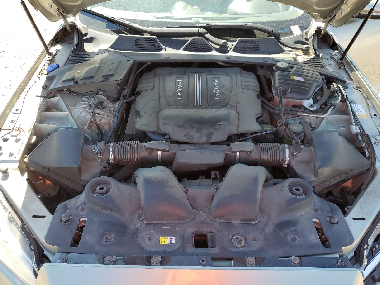 SAJWA2GB9BLV10571 2011 Jaguar Xjl