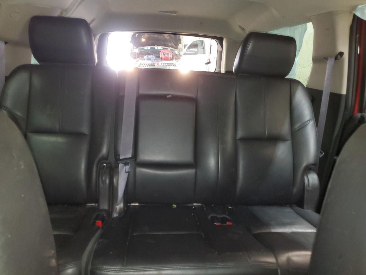 2014 Chevrolet Suburban K1500 Lt VIN: 1GNSKJE74ER221996 Lot: 52231824