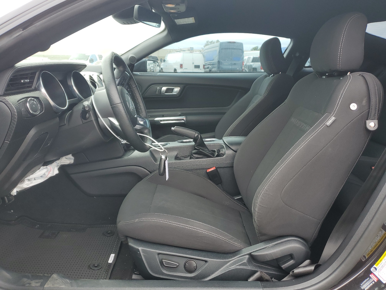 1FA6P8THXN5147609 2022 Ford Mustang