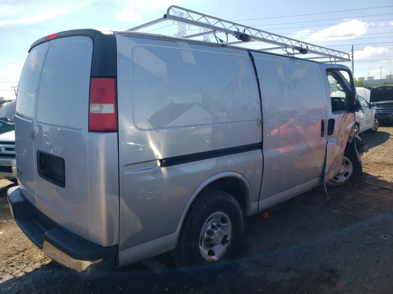 VIN 1GCWGFCAXD1167656 2013 CHEVROLET EXPRESS no.3