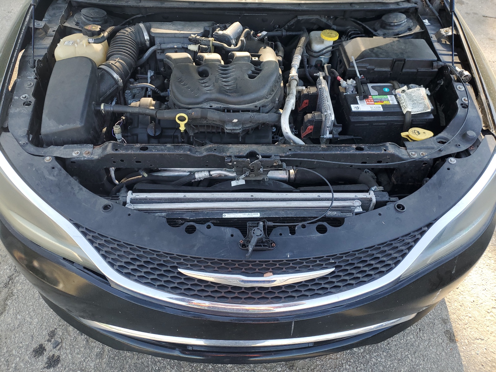 2015 Chrysler 200 C vin: 1C3CCCEG1FN636602