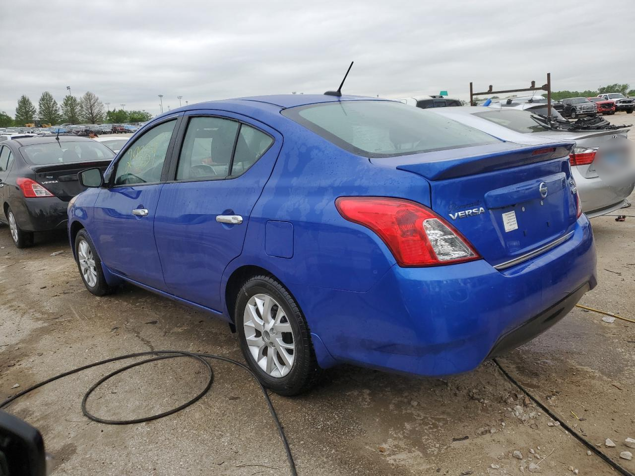 2017 Nissan Versa S vin: 3N1CN7AP2HL888285