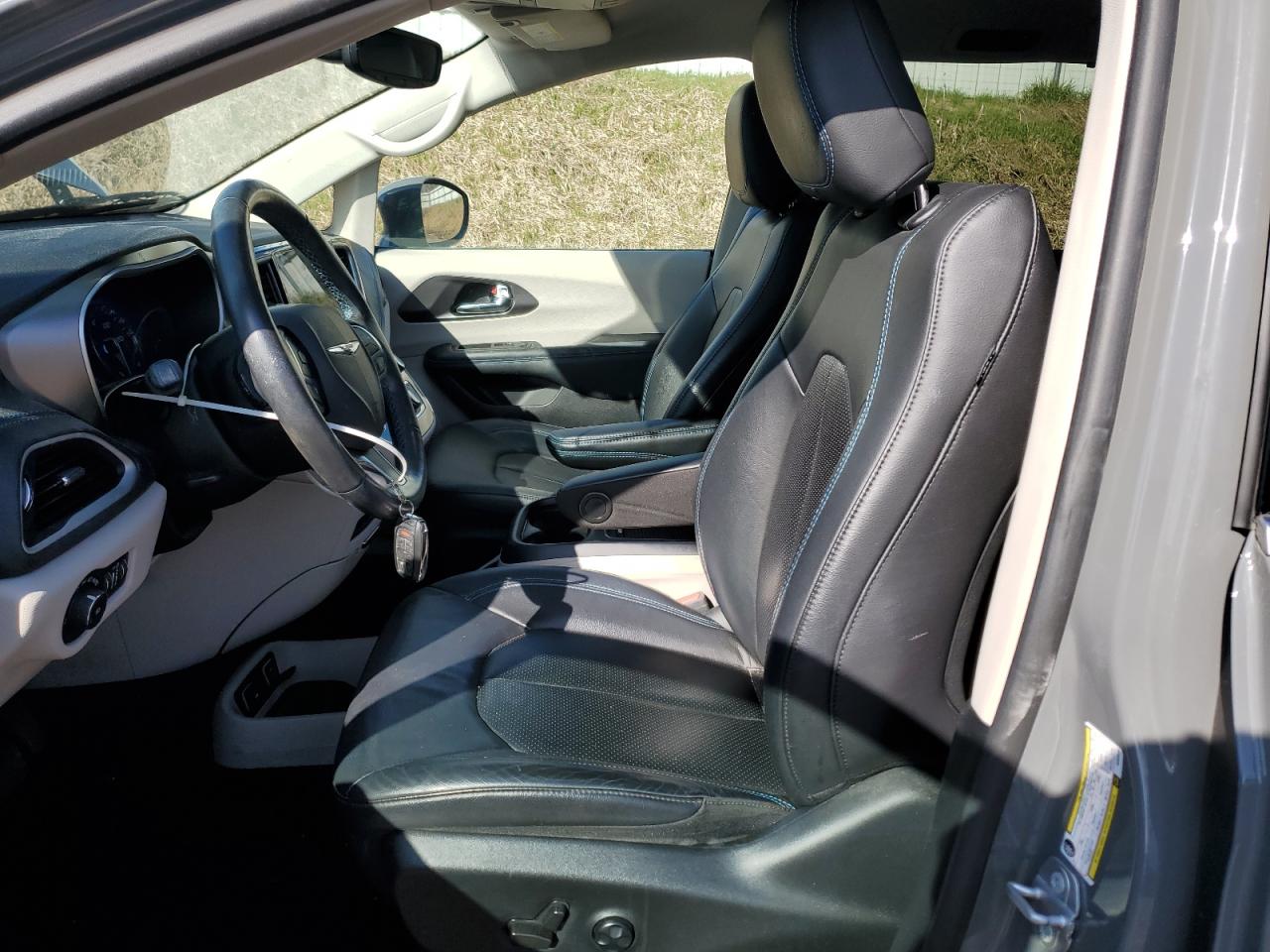 2021 Chrysler Pacifica - Image 7