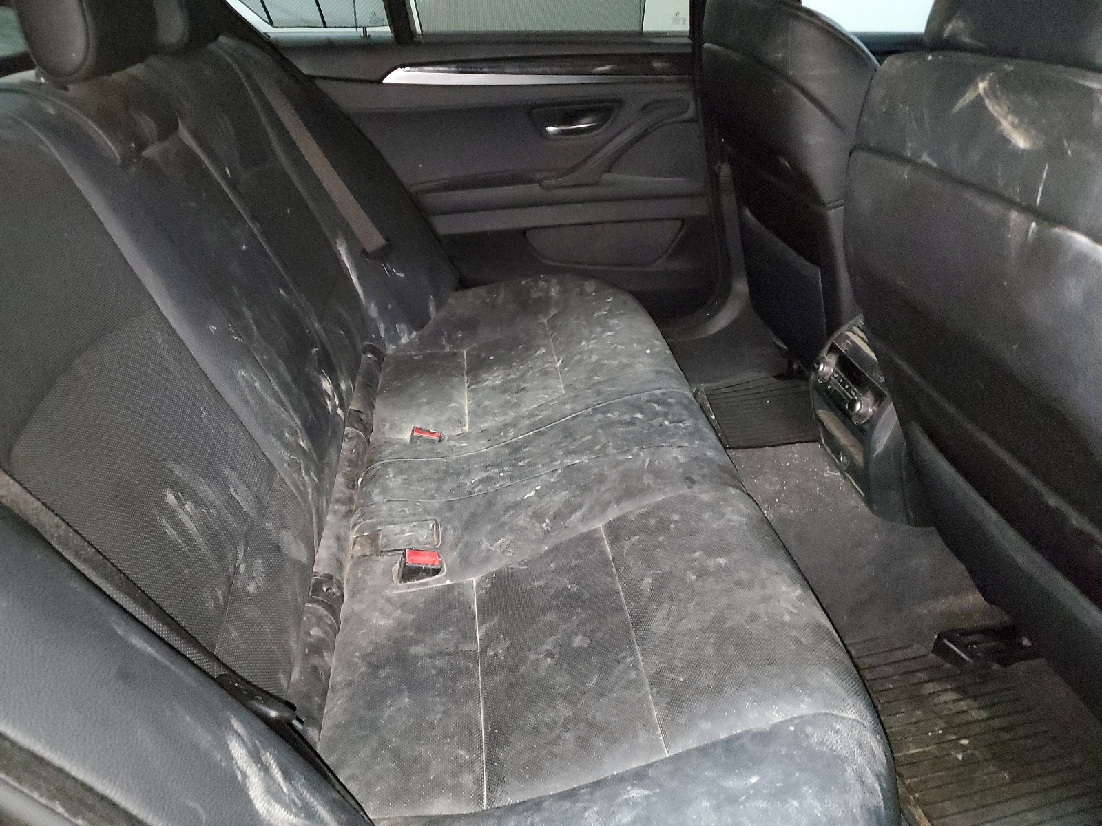 WBAFR9C54BC271122 2011 BMW 550 I