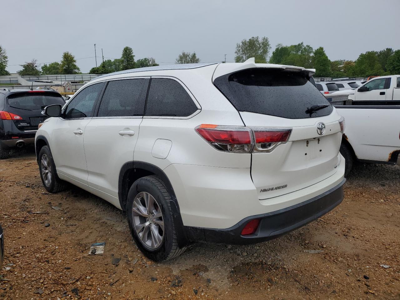 5TDJKRFH4FS221512 2015 Toyota Highlander Xle