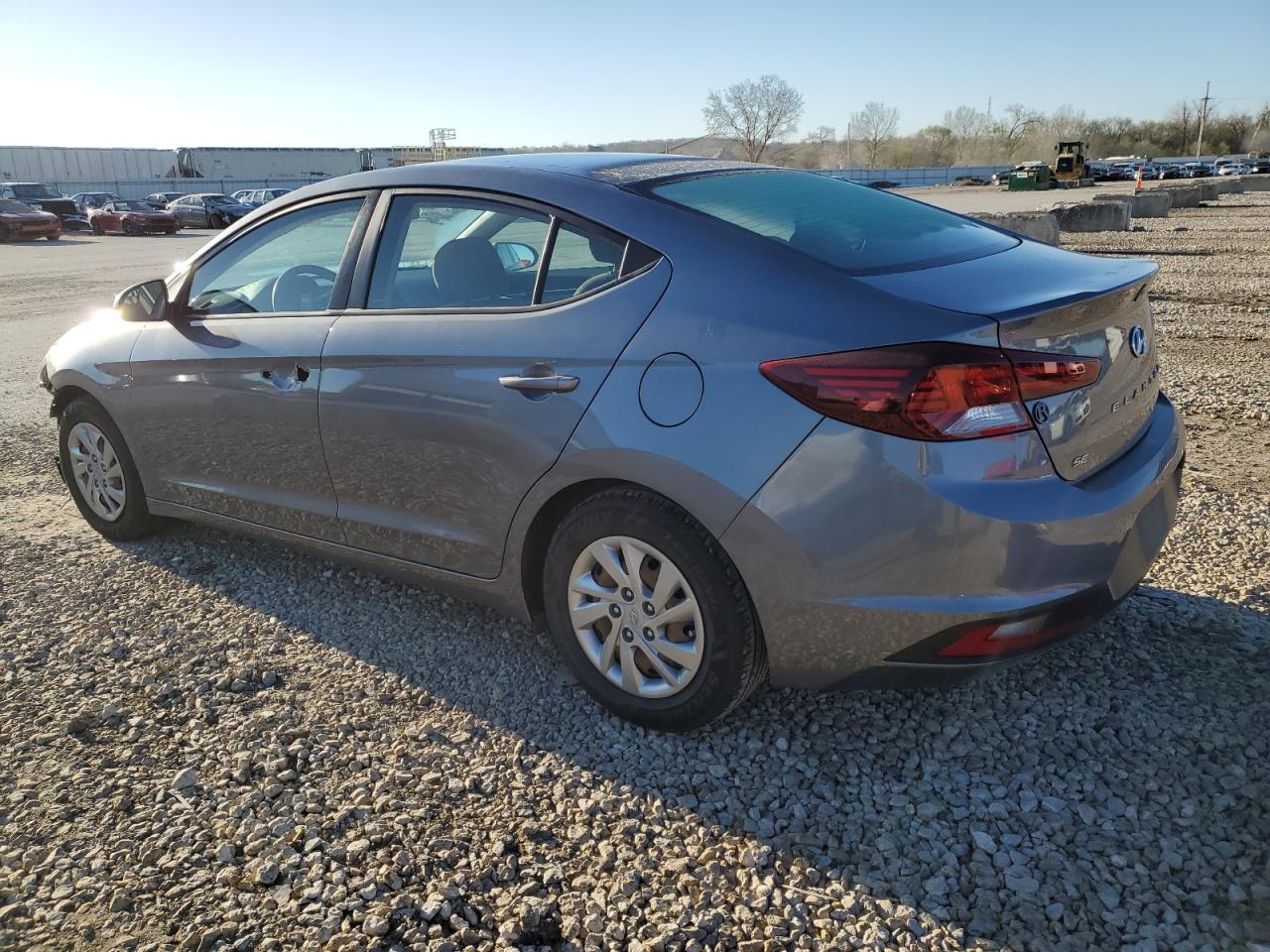 KMHD74LF5KU864943 2019 Hyundai Elantra Se