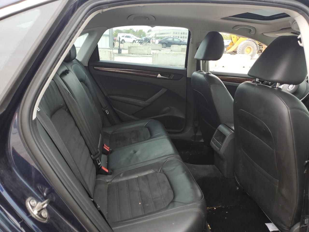 2012 Volkswagen Passat Sel VIN: 1VWCN7A35CC052224 Lot: 51169894