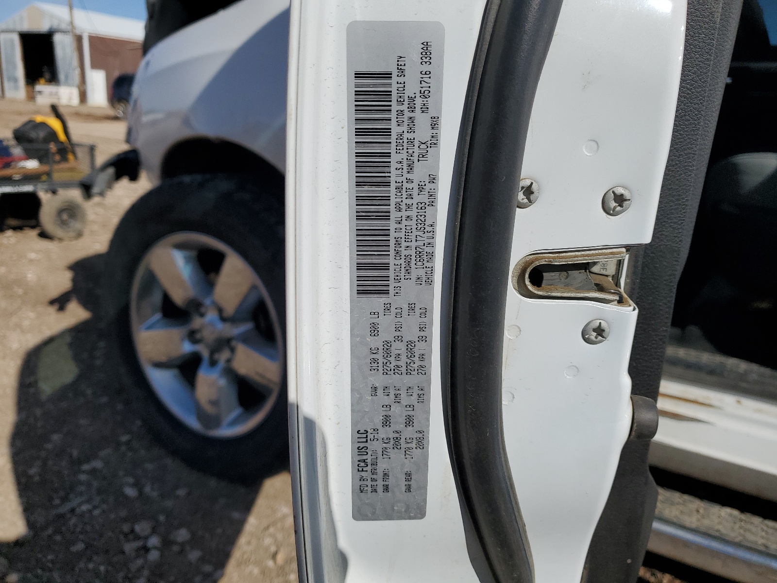 1C6RR7LT7JS323163 2018 Ram 1500 Slt