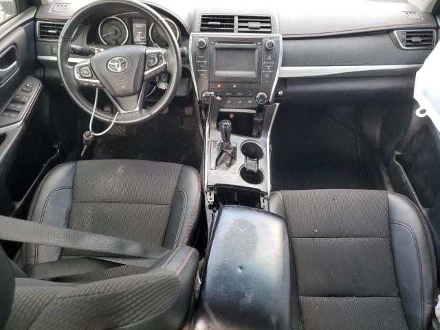  TOYOTA CAMRY 2017 Biały