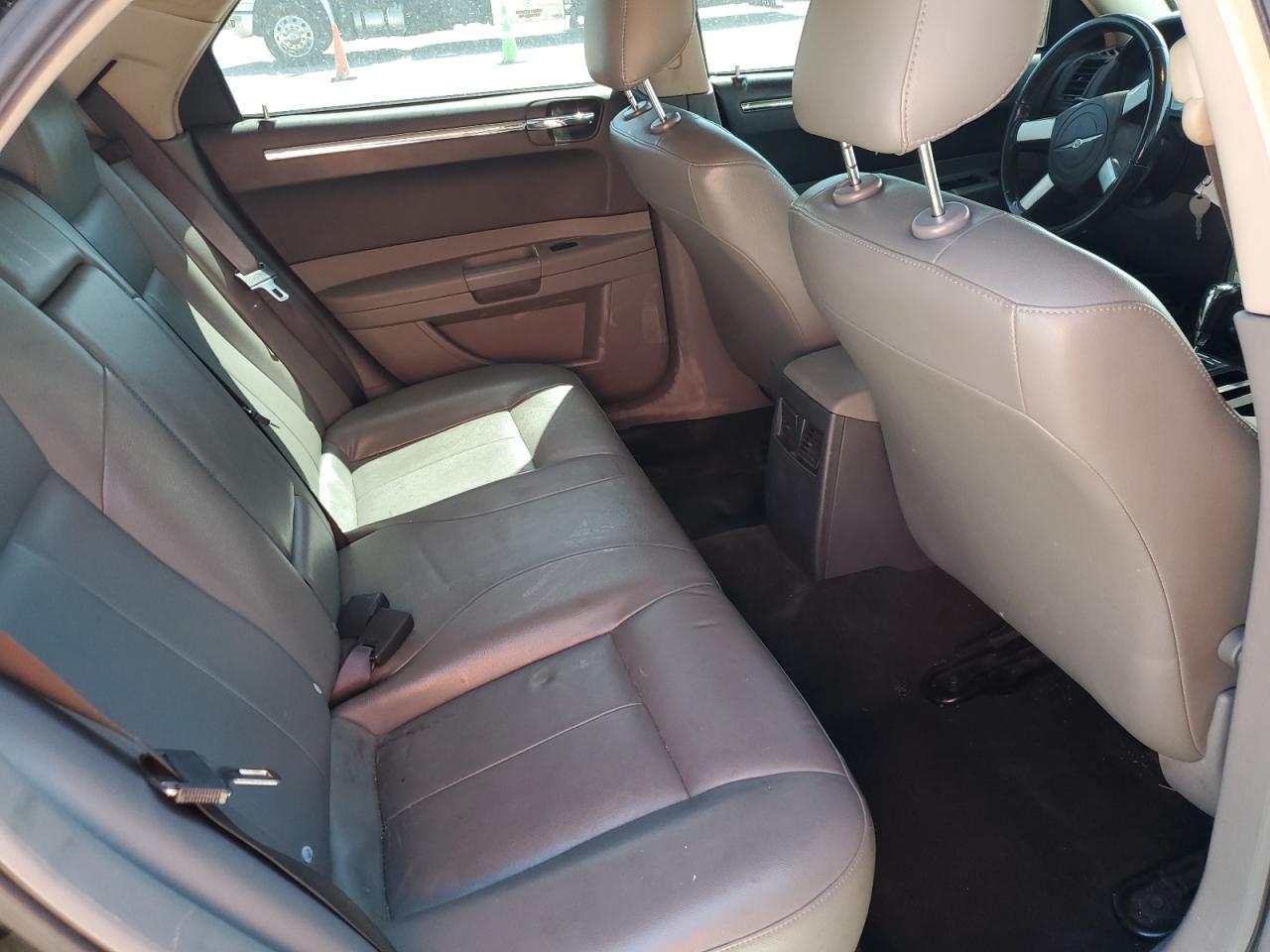 2005 Chrysler 300 Touring VIN: 2C3JA53G95H641596 Lot: 52172214