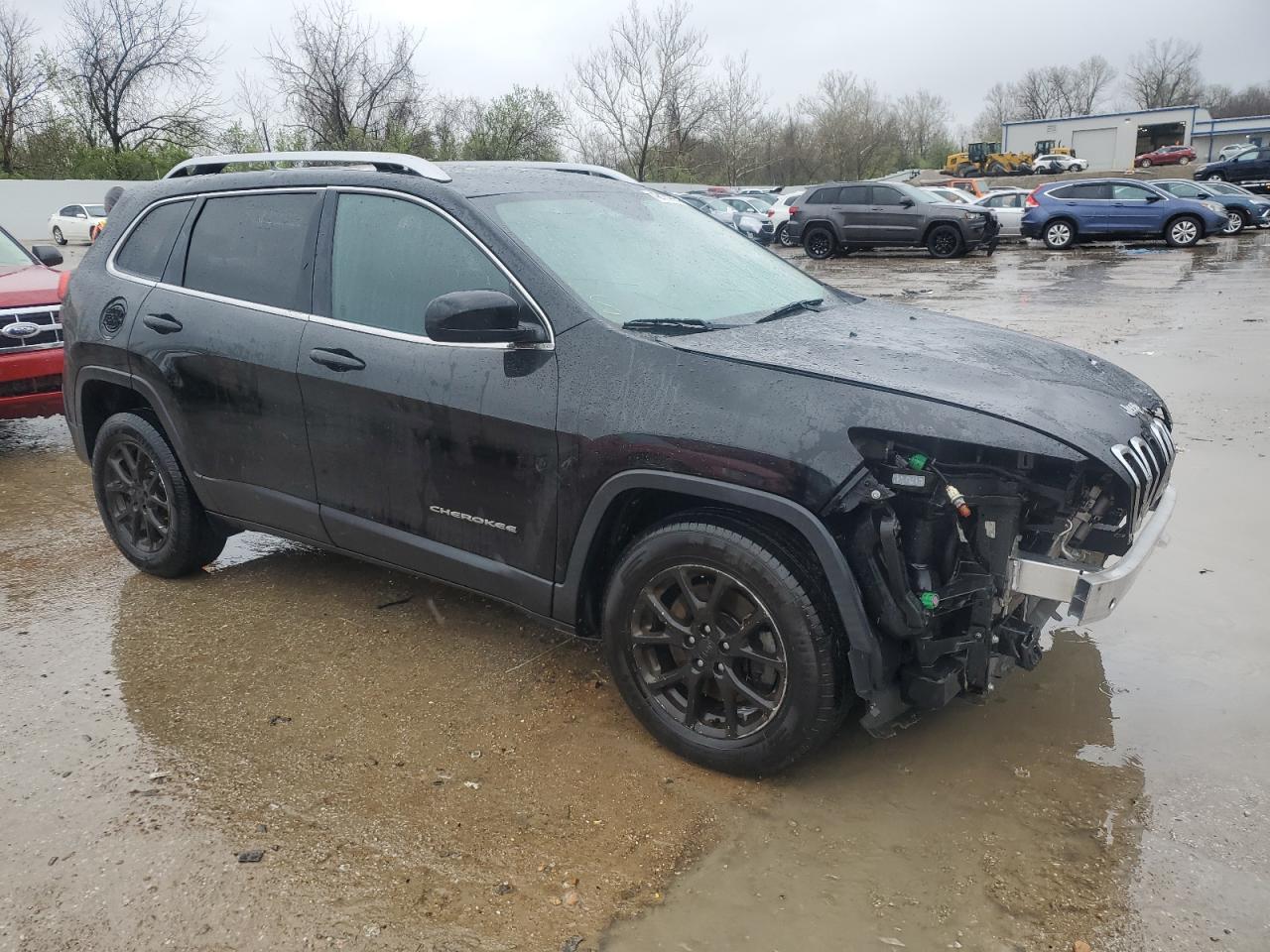 2017 Jeep Cherokee Latitude VIN: 1C4PJMCS7HW658522 Lot: 48114394