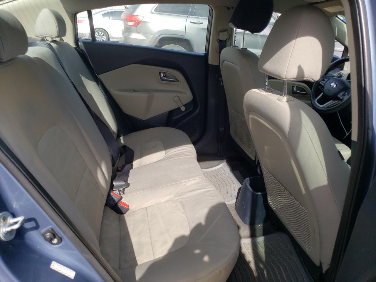 2016 Kia Rio - Image 10
