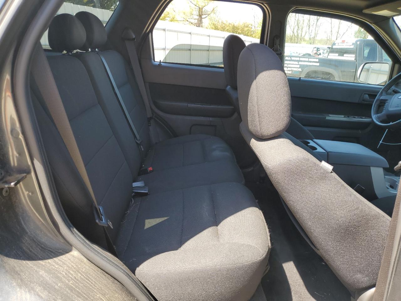 2009 Ford Escape - Image 10