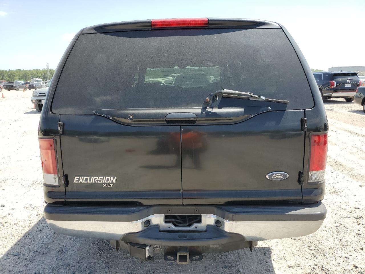 1FMNU40SX2EA14718 2002 Ford Excursion Xlt