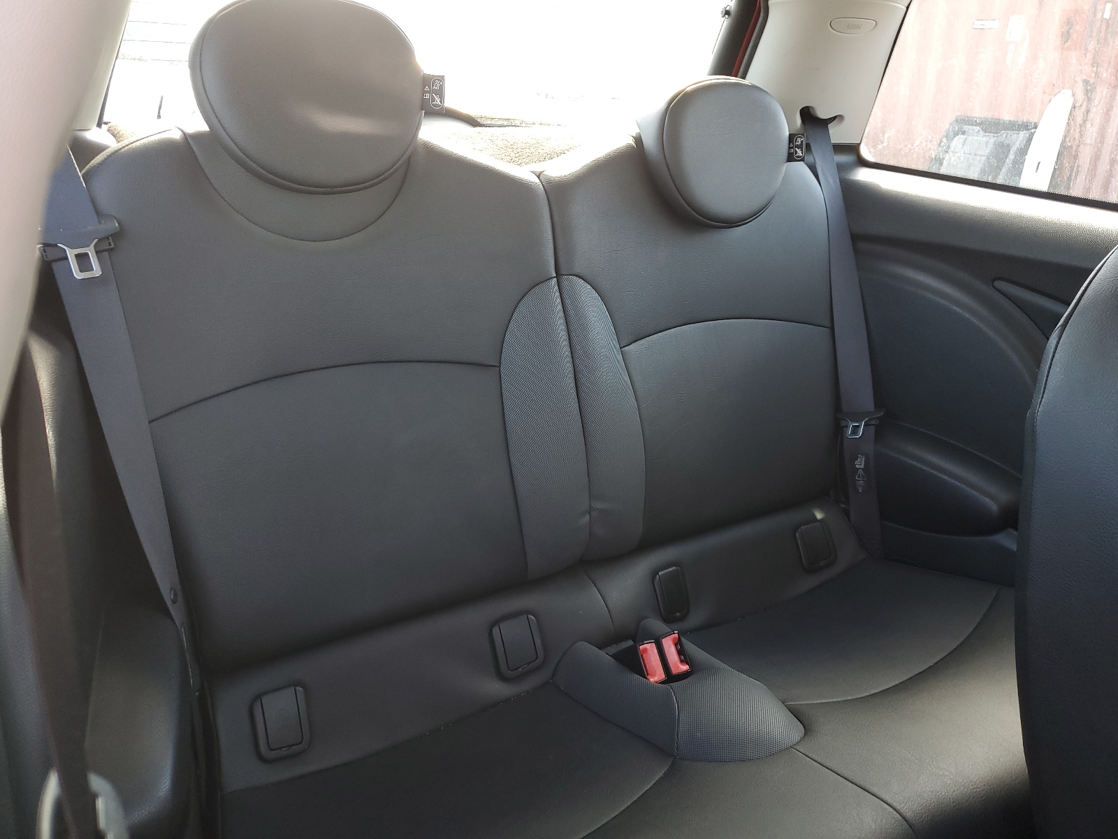 WMWMF3C56ATZ63071 2010 Mini Cooper