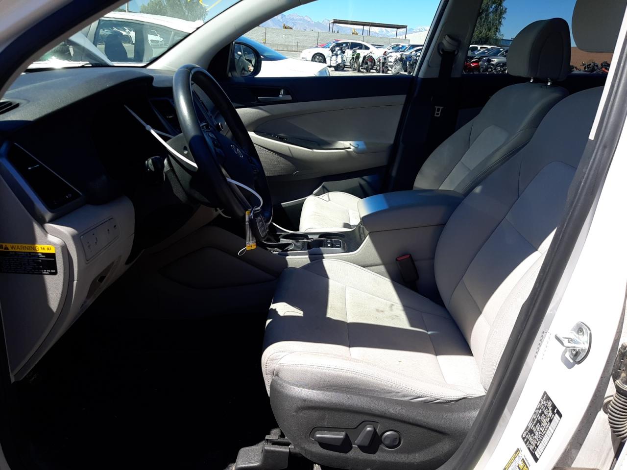 2017 Hyundai Tucson Limited VIN: KM8J3CA27HU305895 Lot: 49304754