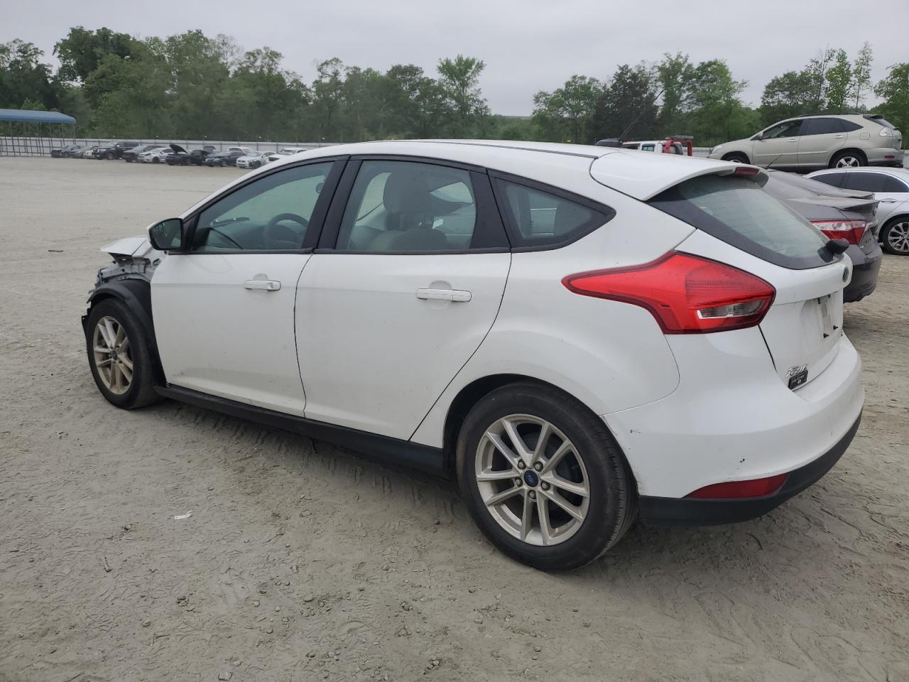 1FADP3K23JL319136 2018 FORD FOCUS - Image 2