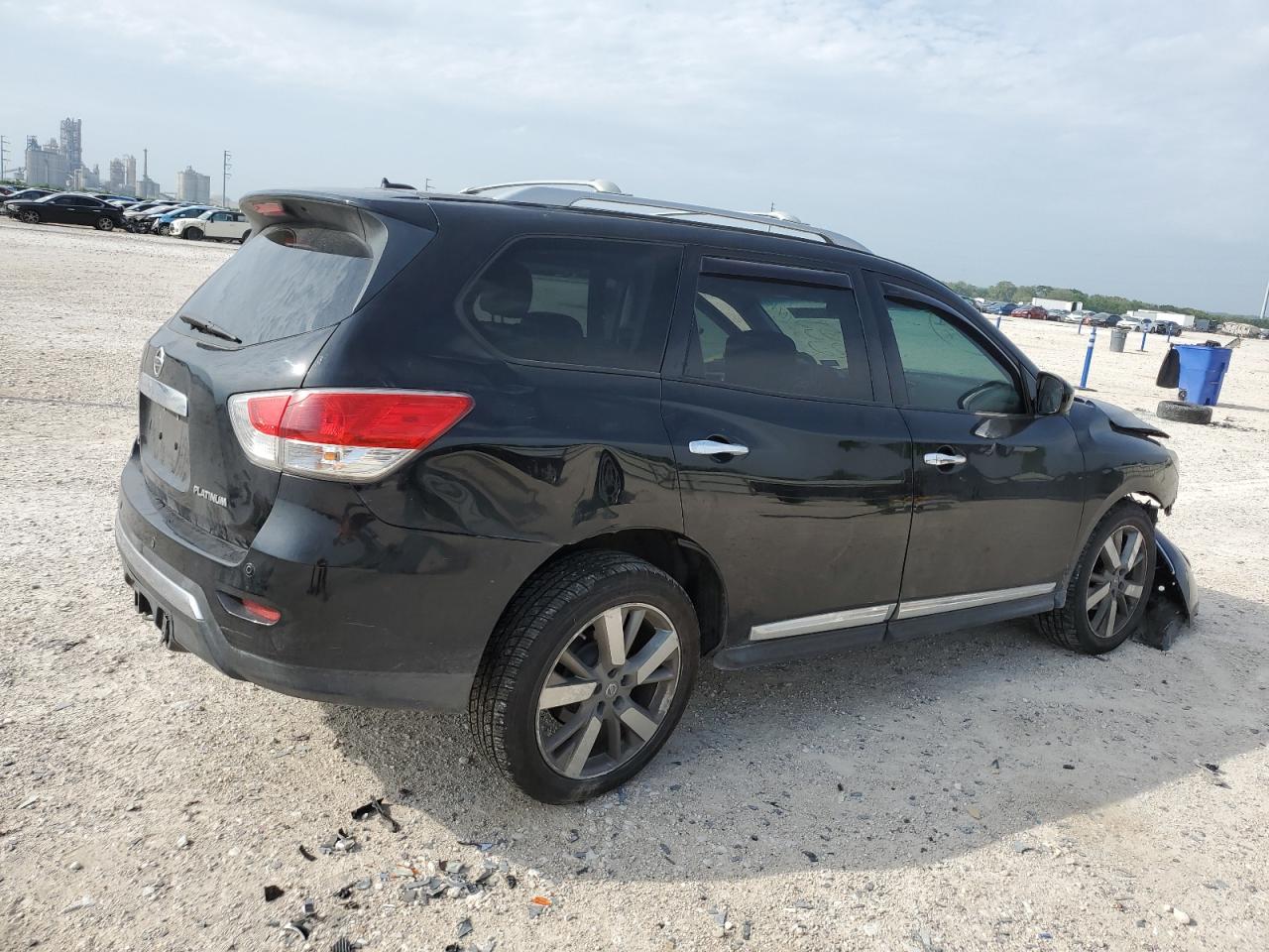 VIN 5N1AR2MN4DC653622 2013 NISSAN PATHFINDER no.3