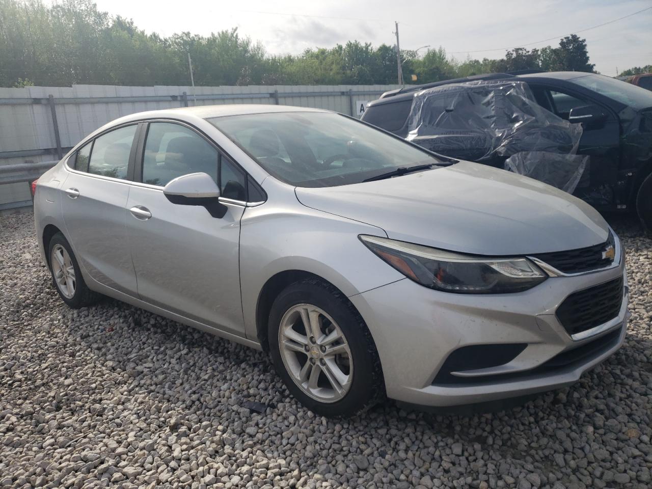 2016 Chevrolet Cruze - Image 4