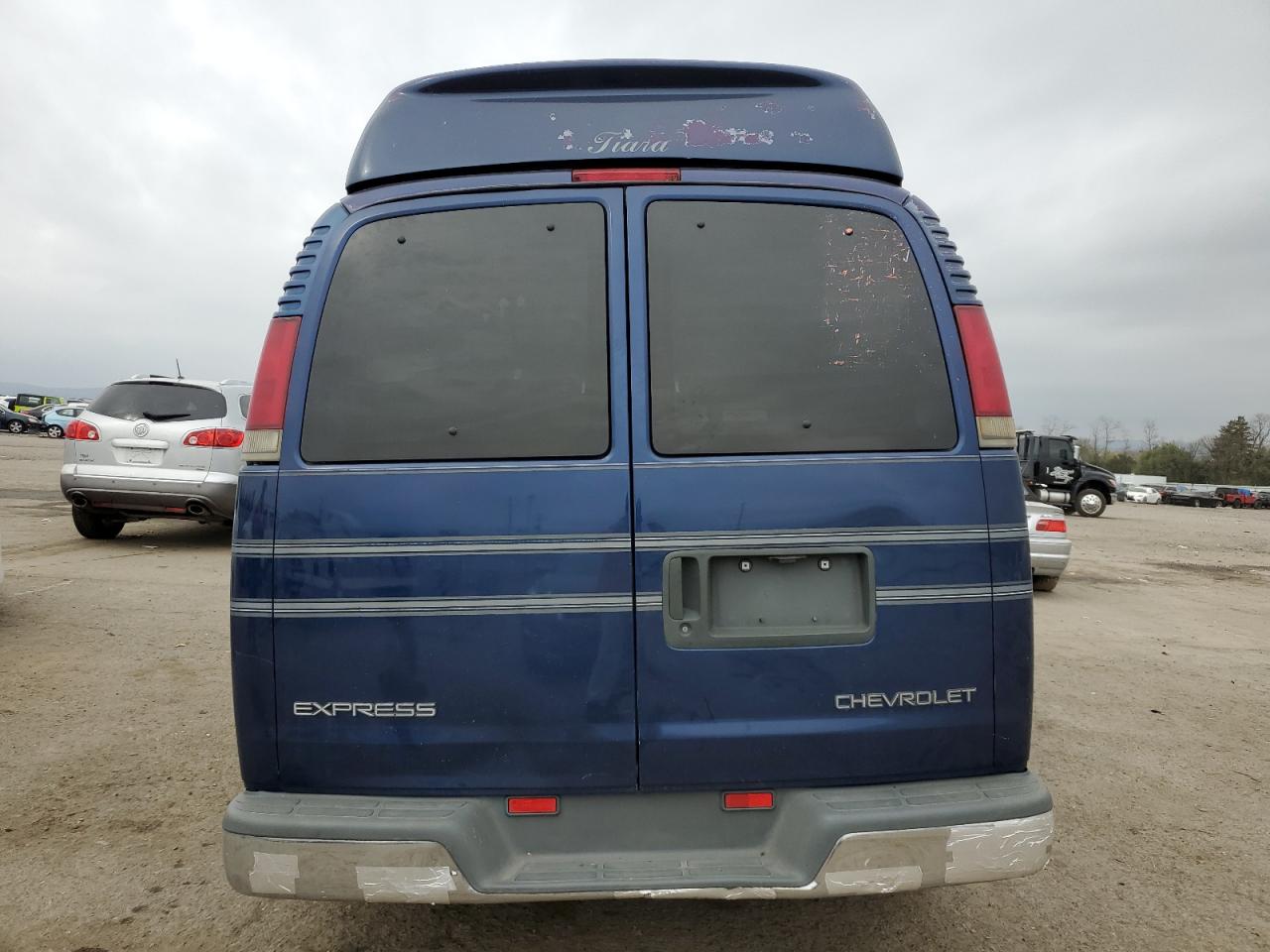 2000 Chevrolet Express G1500 VIN: 1GBFG15M5Y1181629 Lot: 50320444