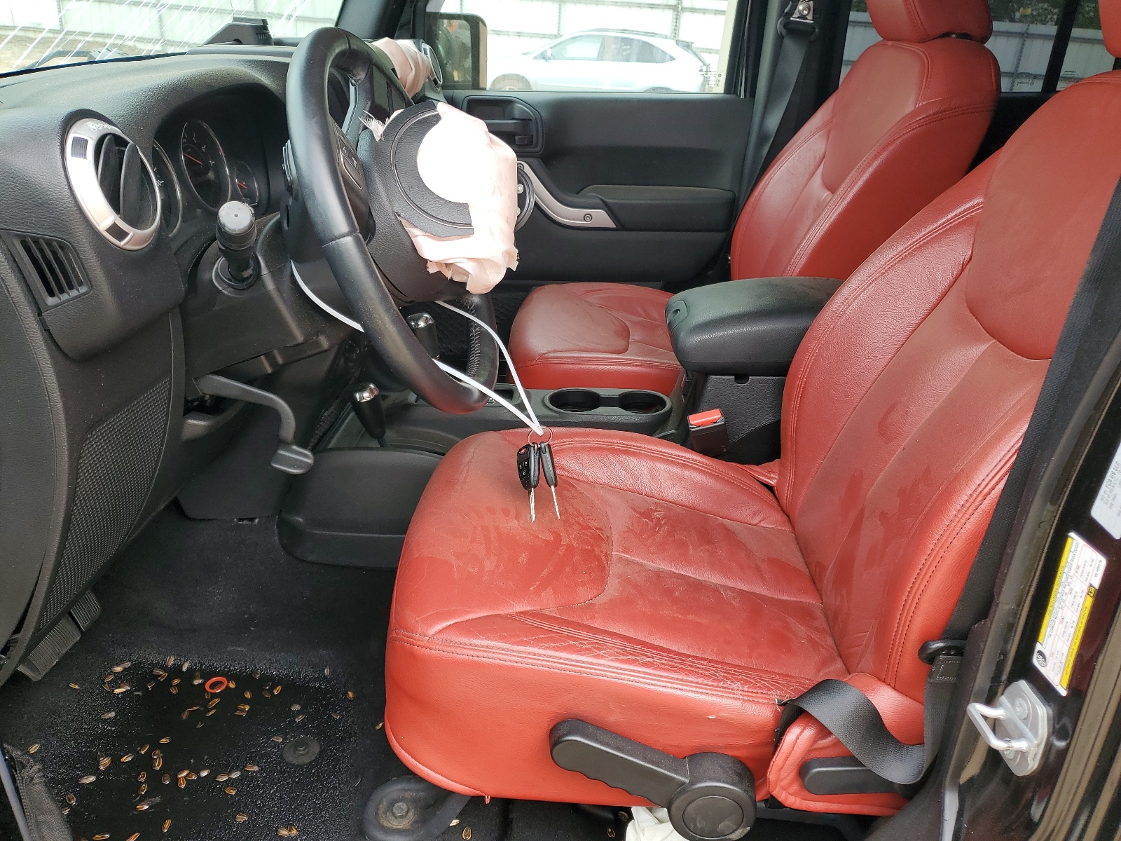 1C4BJWEG2GL125475 2016 Jeep Wrangler Unlimited Sahara