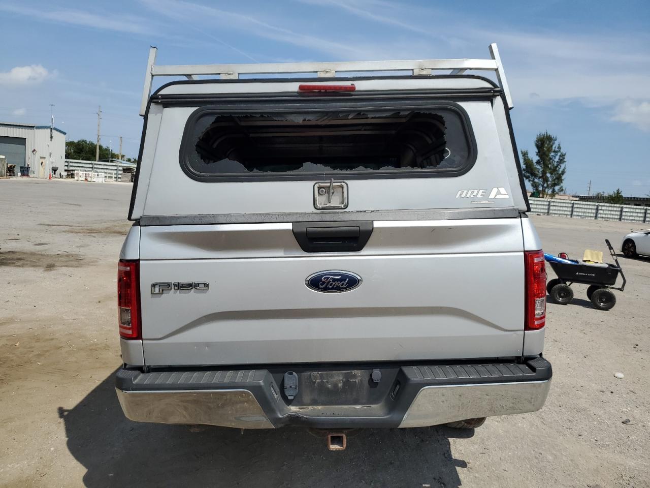 2017 Ford F150 Super Cab VIN: 1FTEX1CP4HKE05651 Lot: 48721004