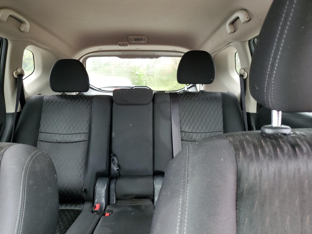 2017 Nissan Rogue S VIN: KNMAT2MTXHP600930 Lot: 51572684