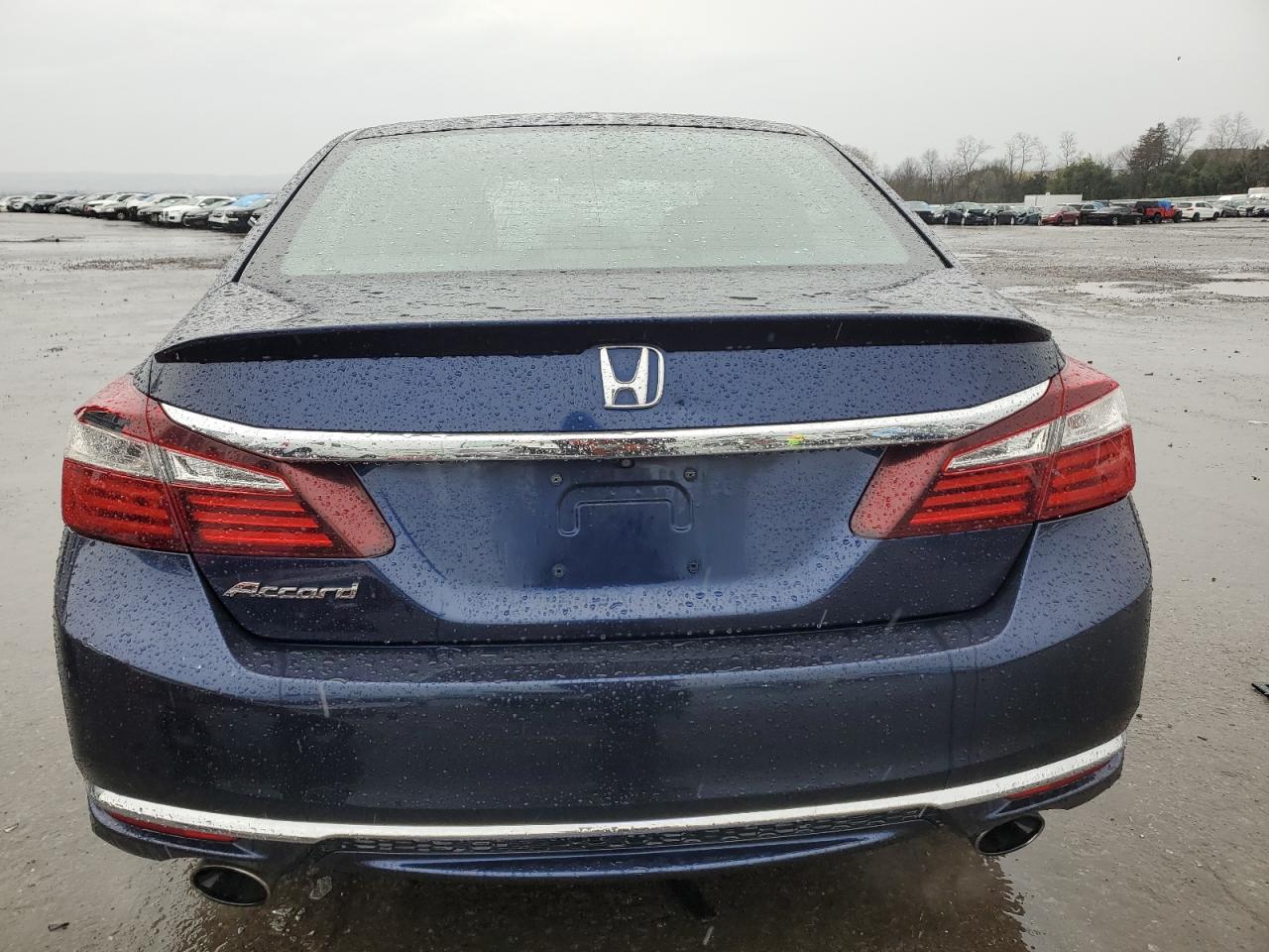 1HGCR2F57HA233205 2017 Honda Accord Sport