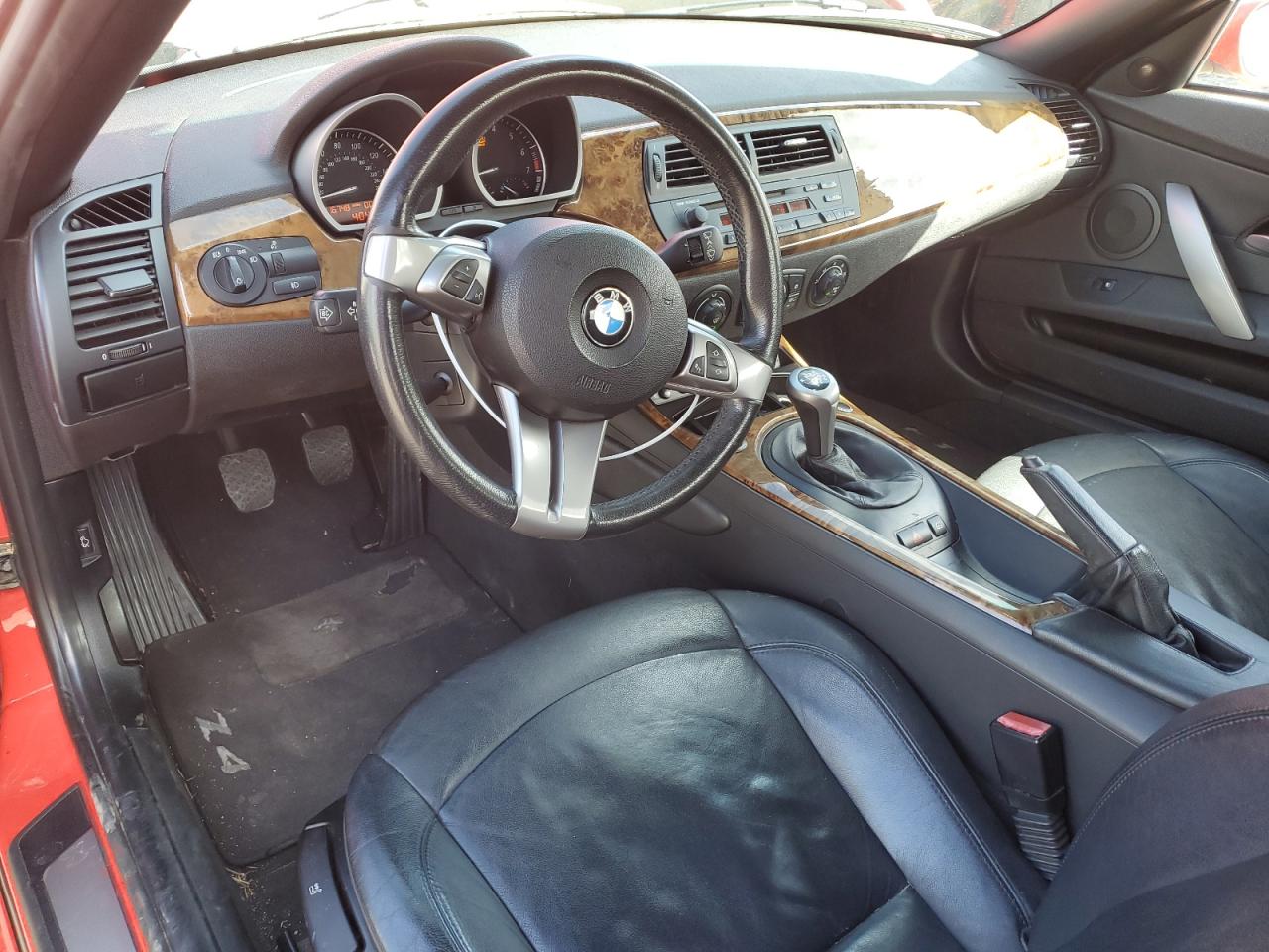 4USBT53585LT28089 2005 BMW Z4 3.0