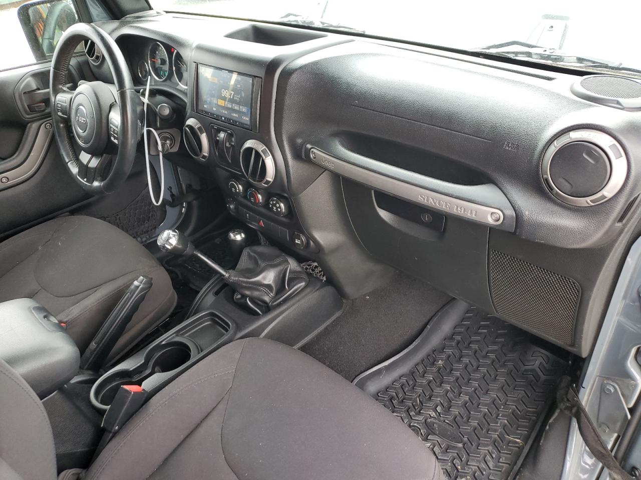 2015 Jeep Wrangler - Image 8
