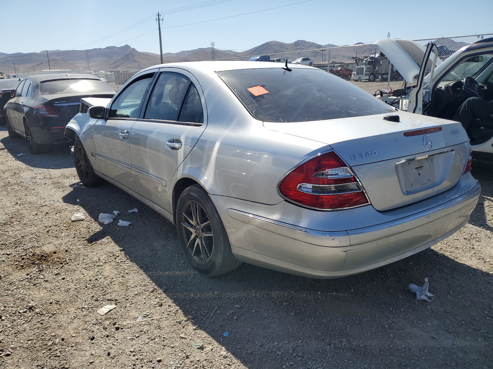 WDBUF65J04A509850 2004 Mercedes-Benz E 320