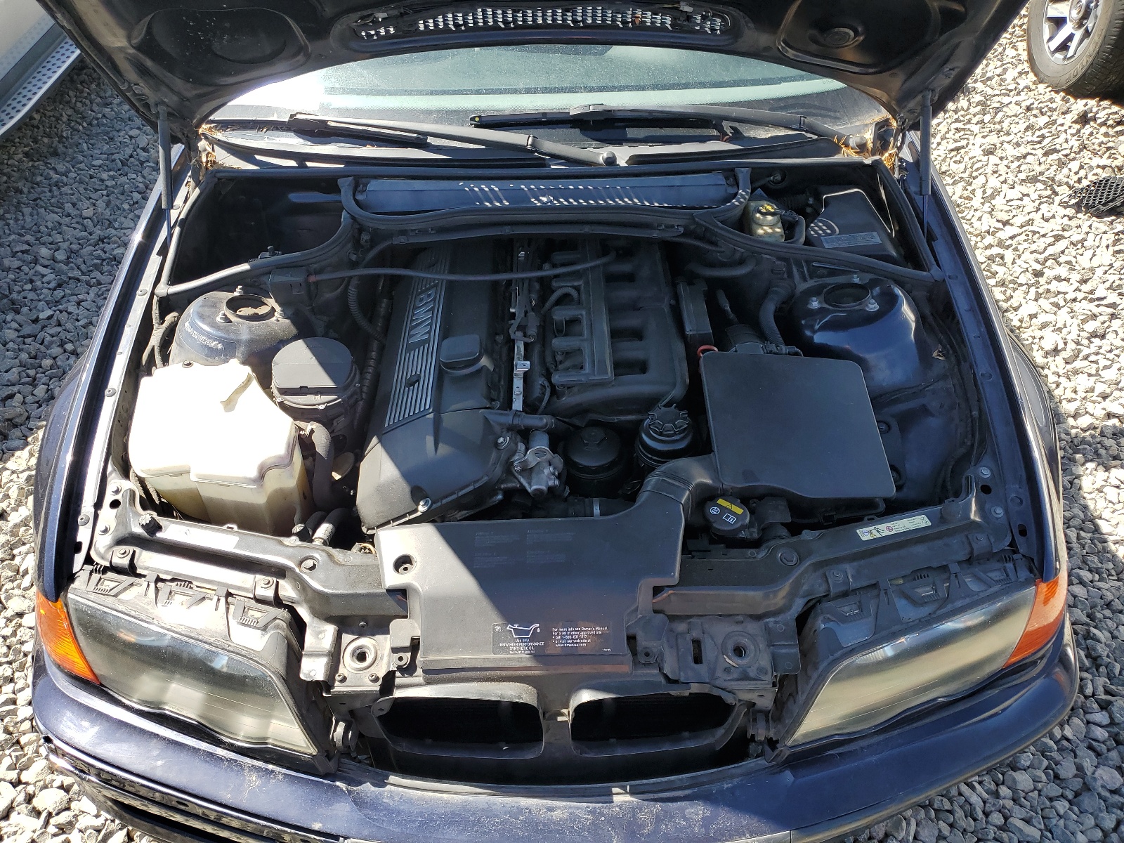 WBAAV33411EE25057 2001 BMW 325 I