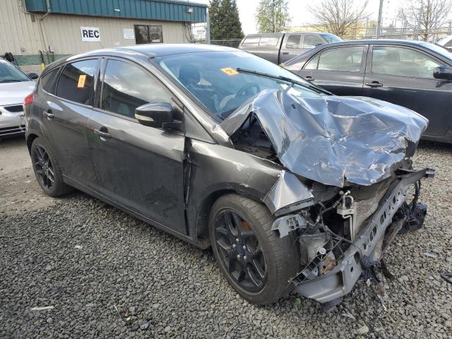 Хэтчбеки FORD FOCUS 2016 Серый