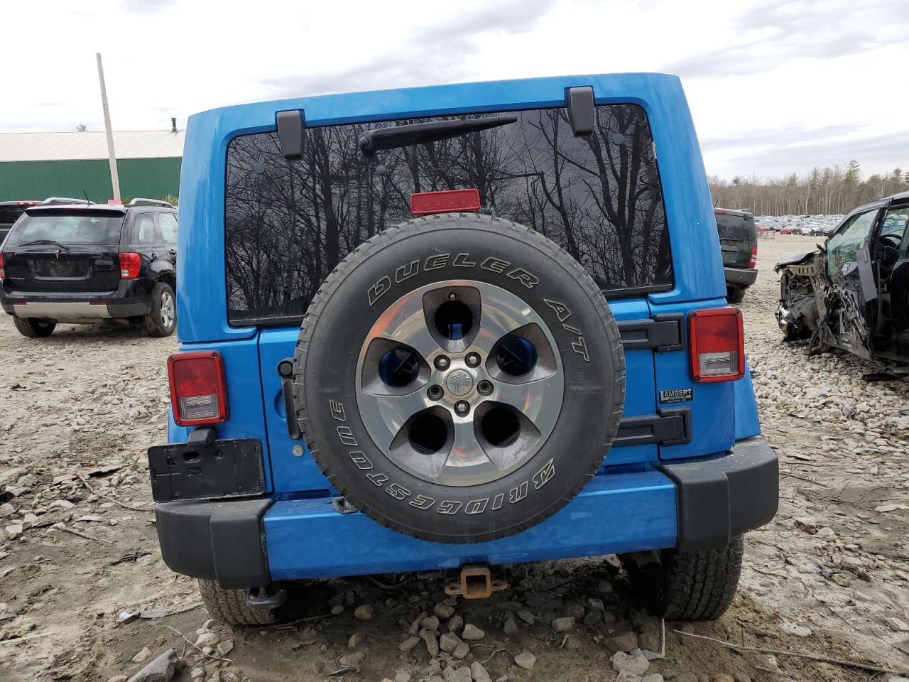 1C4BJWEG9GL143553 2016 Jeep Wrangler Unlimited Sahara